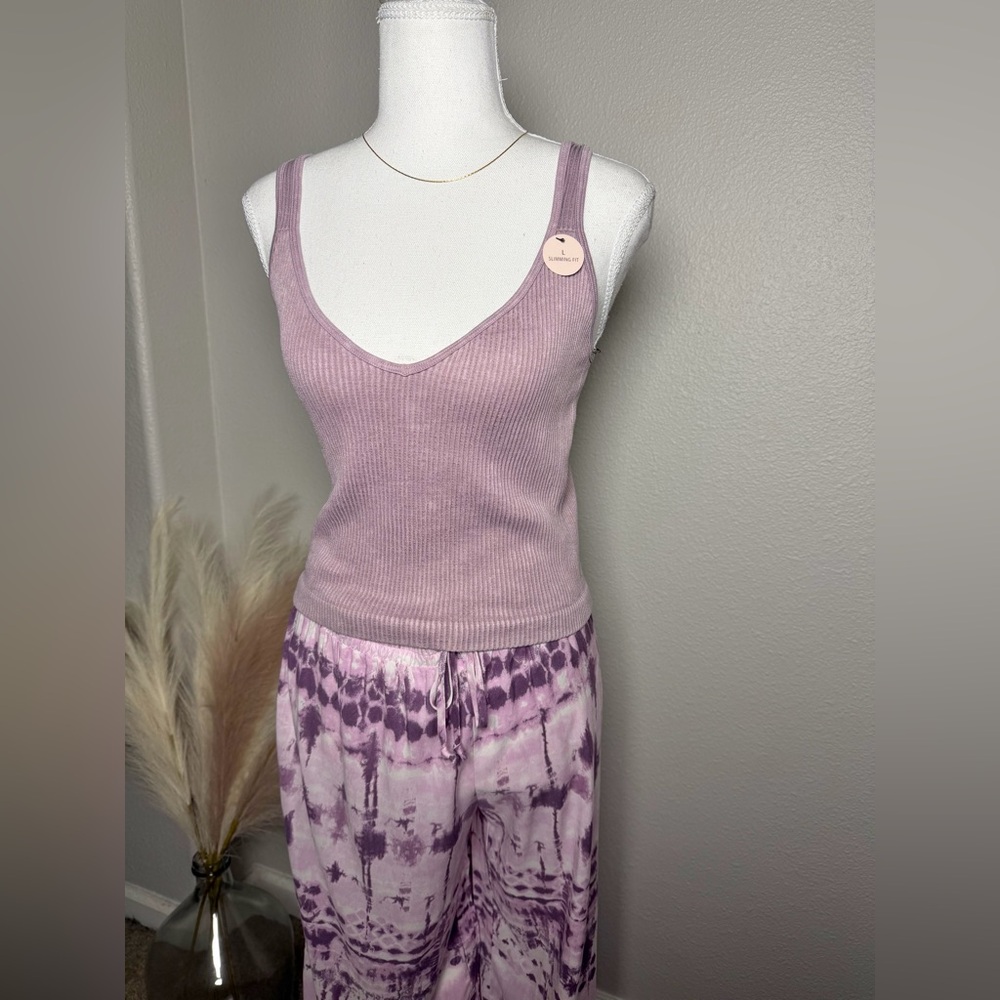NWT - Lavender Ribbed Crop Tank Top